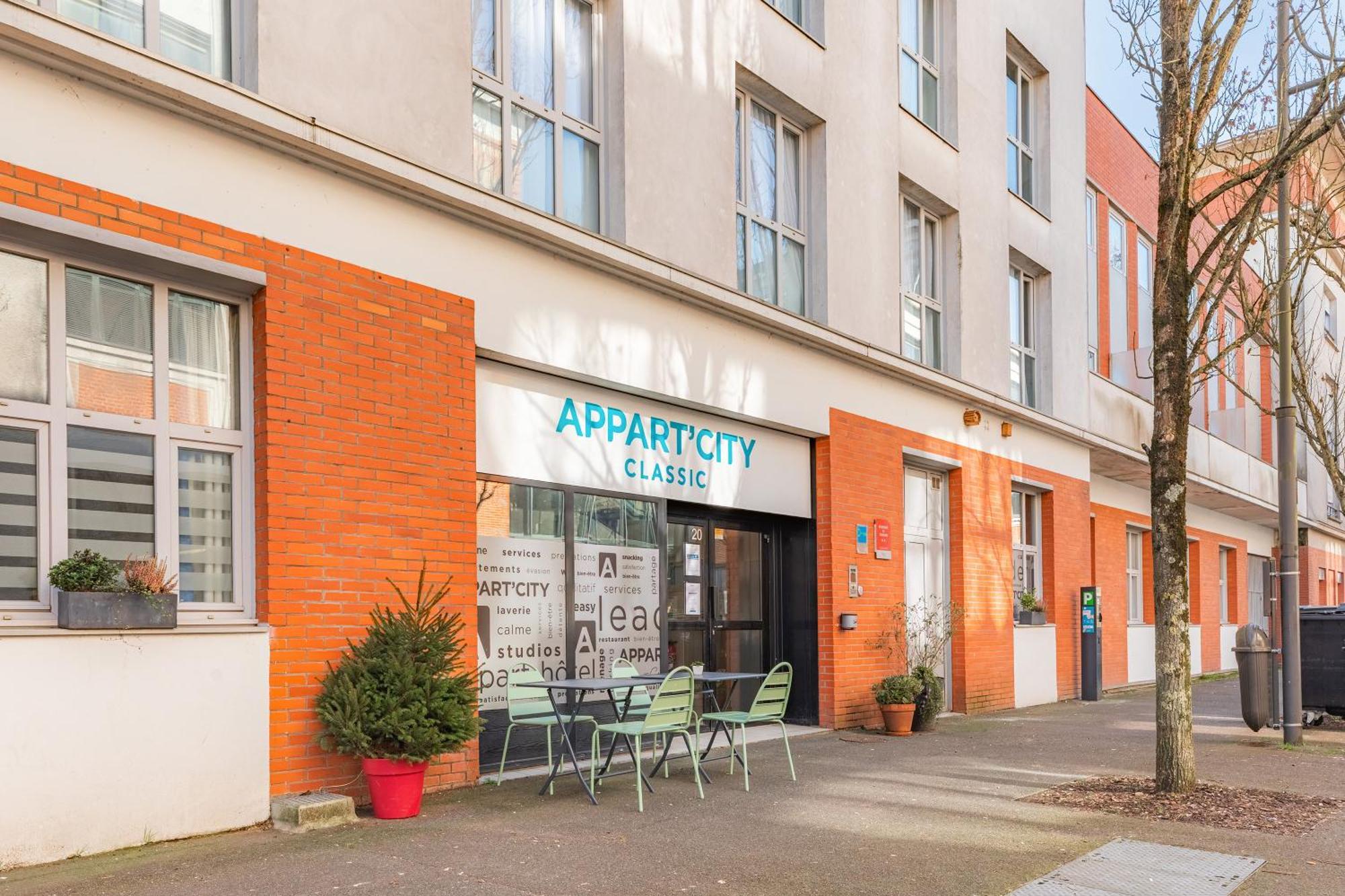 Appart'City Classic Blois Exterior photo